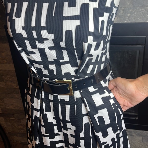 TAHARI POCKET DRESS - Picture 2 of 7